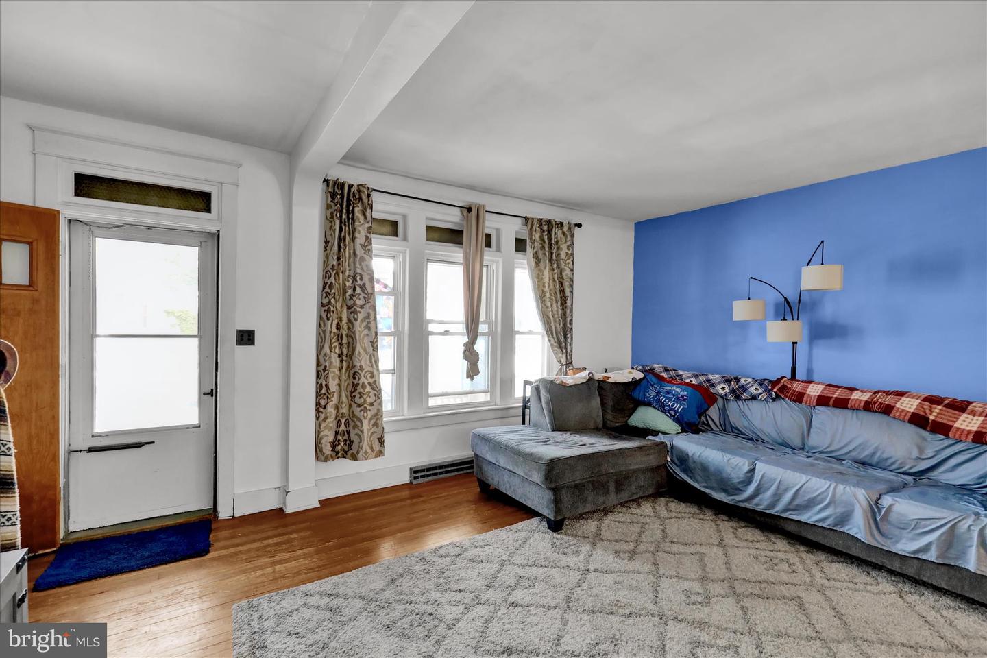 43 E Walnut St Property Photo 7