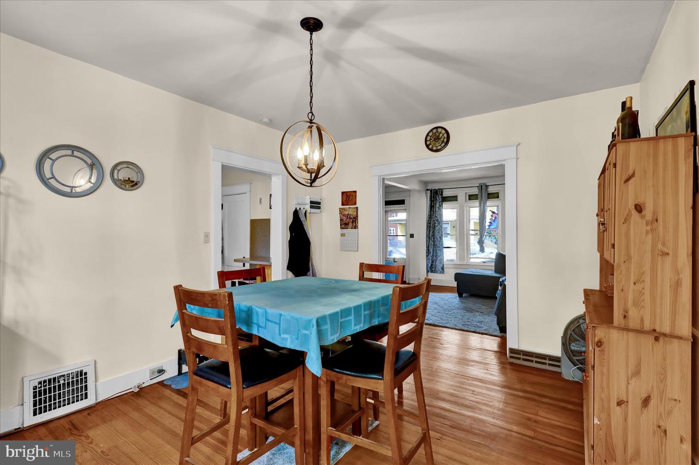43 E Walnut St Property Photo 10