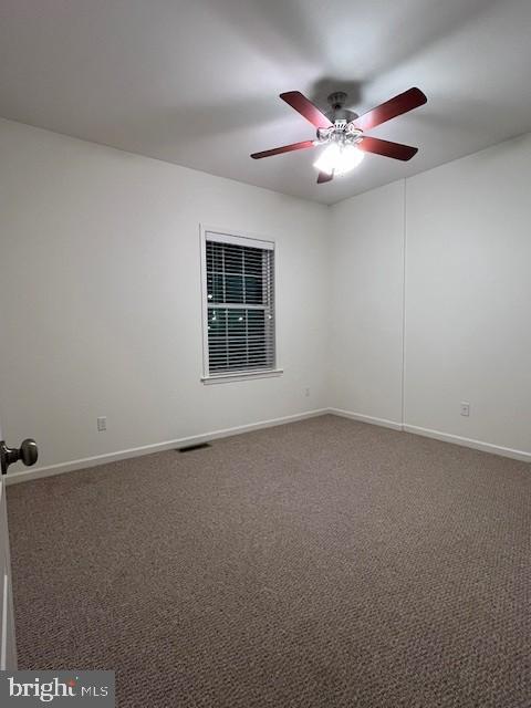 425 Hometowne Ter Property Photo 4