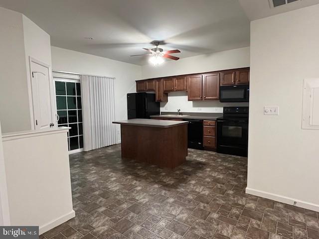 425 Hometowne Ter Property Photo 13