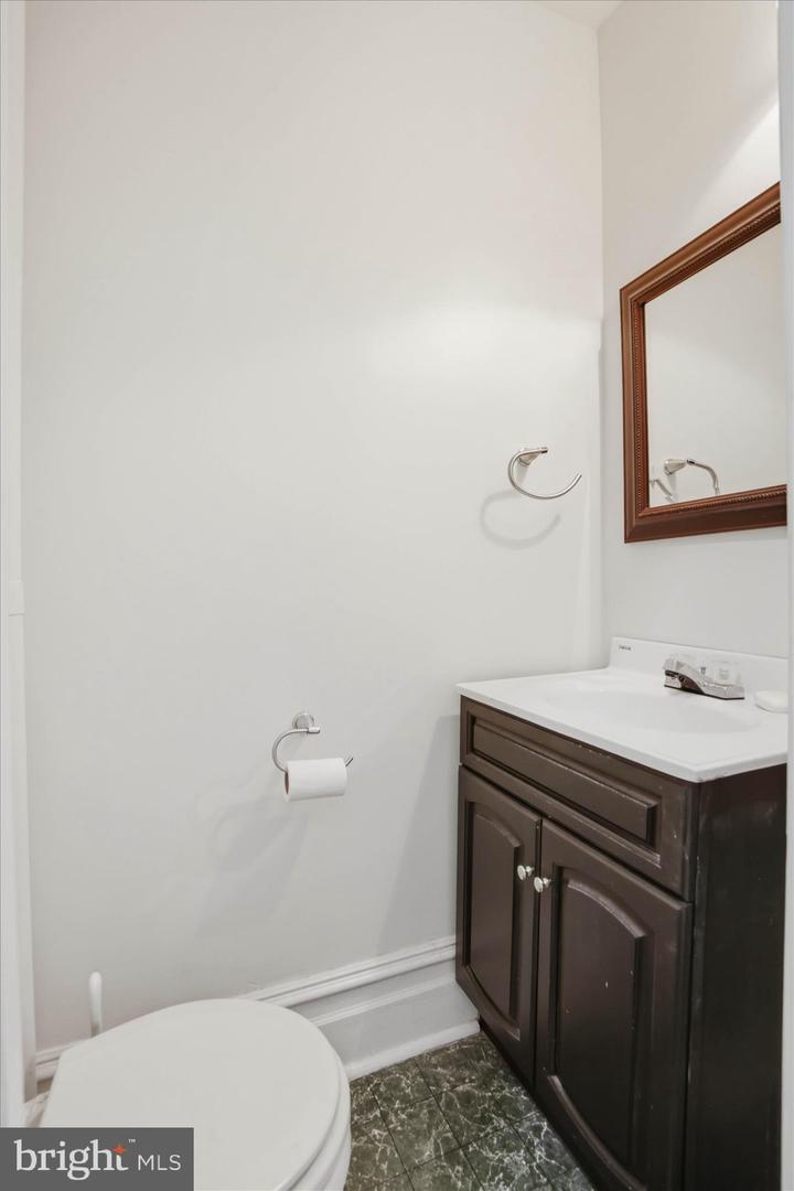 231 N Mulberry St Property Photo 21