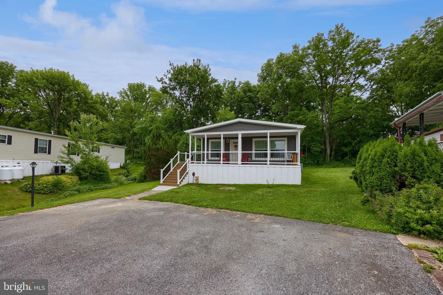 135 Westbrook Dr Property Photo 30