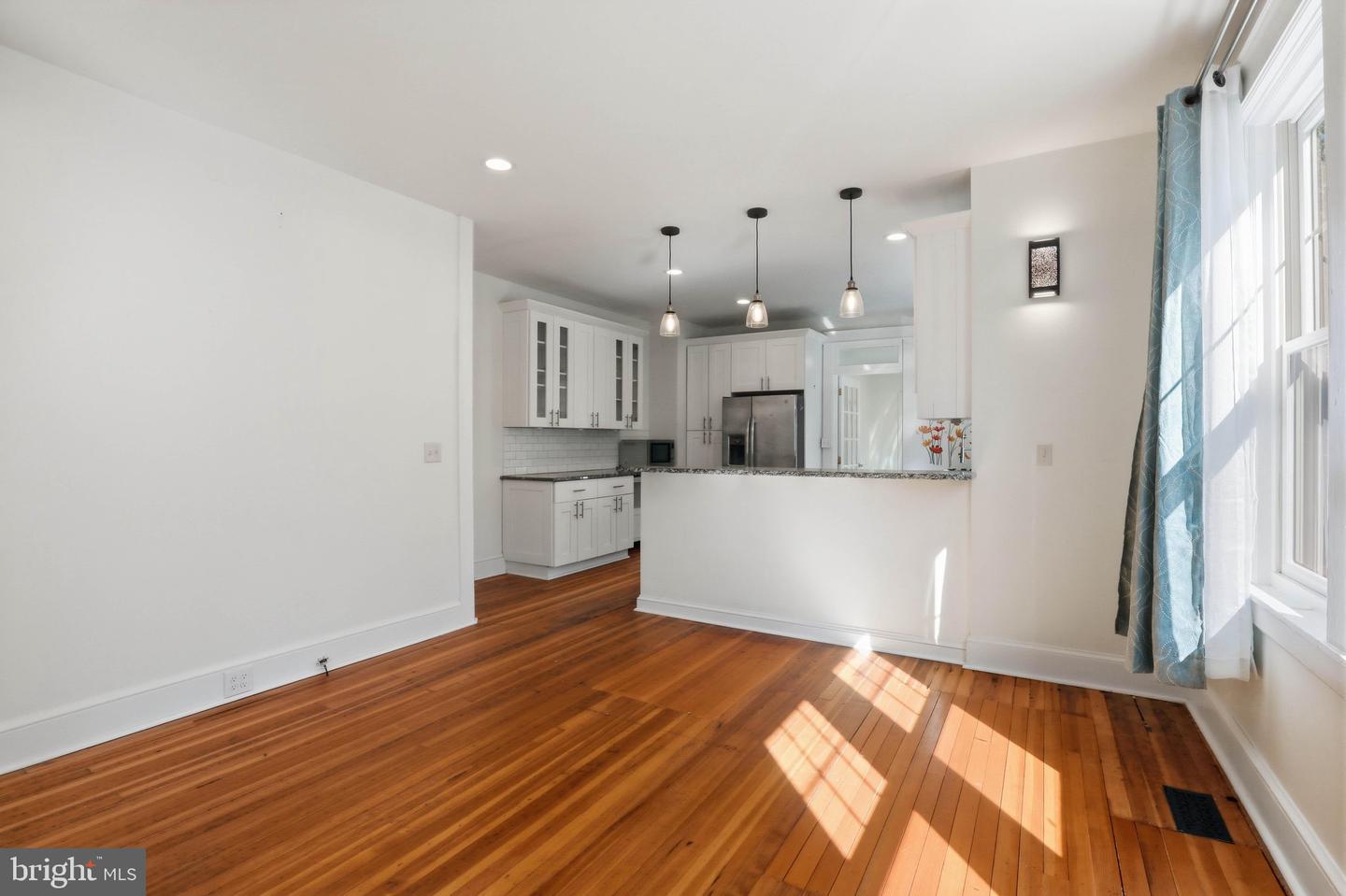 699 New Holland Ave Property Photo 11