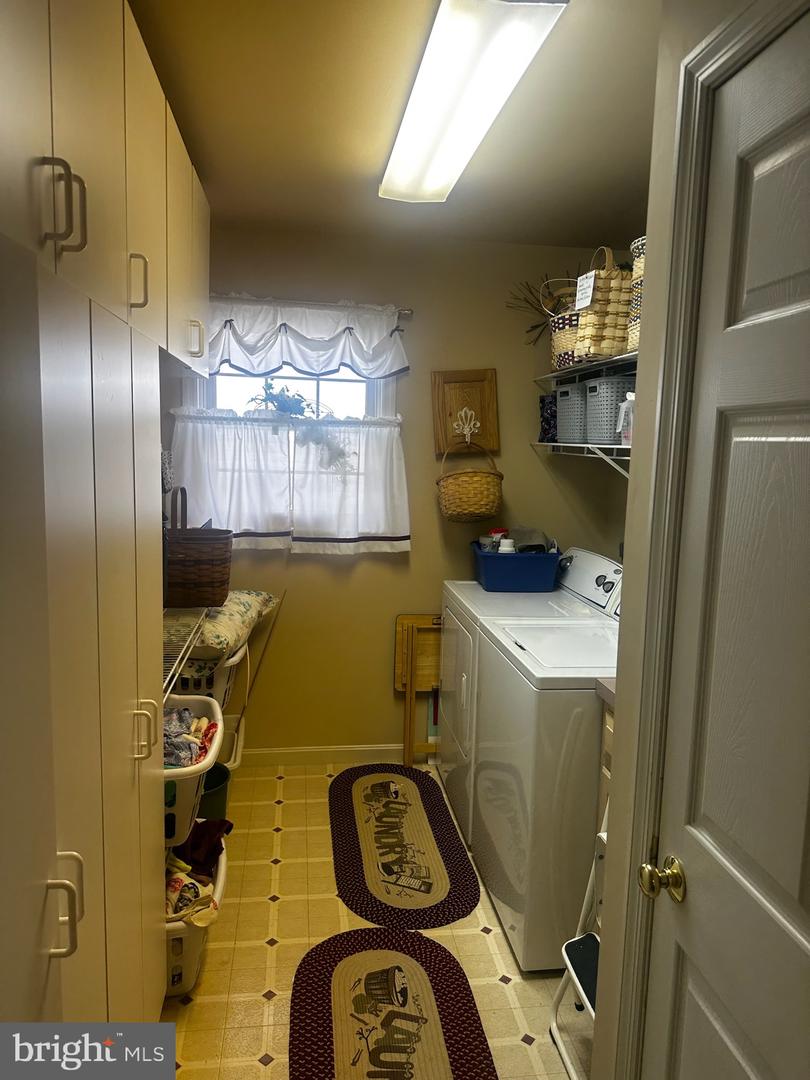 1010 Hillside Ave Property Photo 12