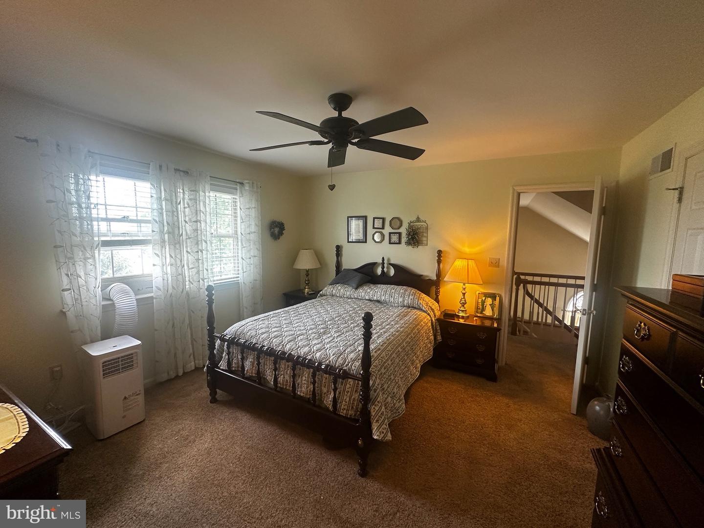 1010 Hillside Ave Property Photo 16