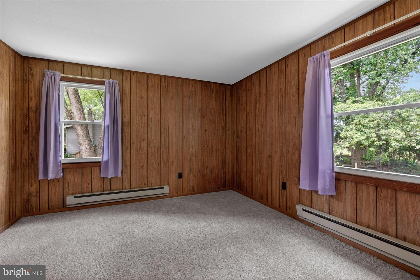 1048 Creek Rd Property Photo 12