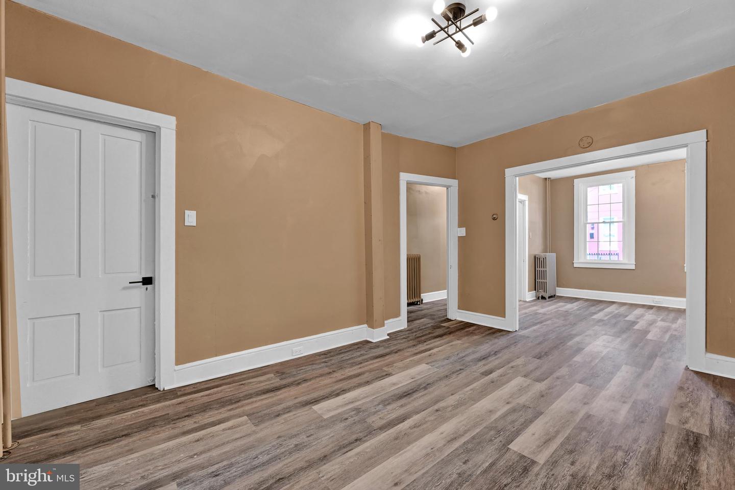 330 Beaver St Property Photo 5
