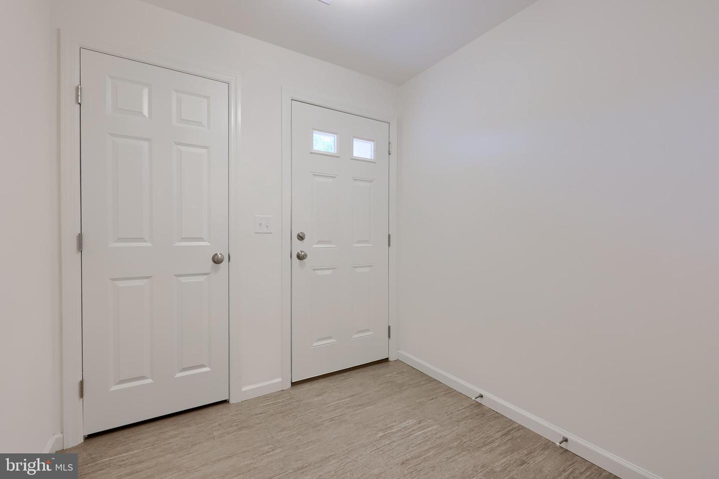 2421 Artesian Way Property Photo 8