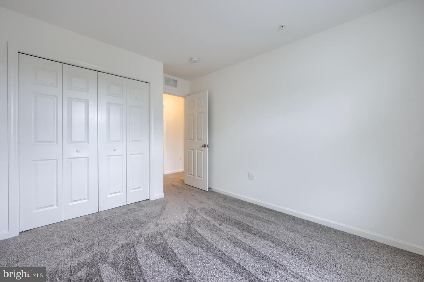 2421 Artesian Way Property Photo 28