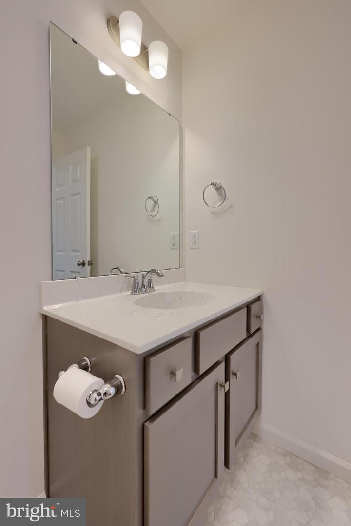 2421 Artesian Way Property Photo 31