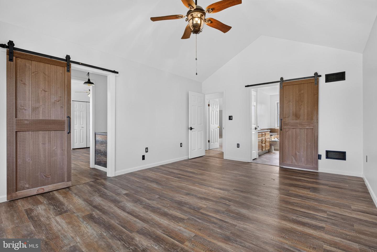5 Village Dr Property Photo 27