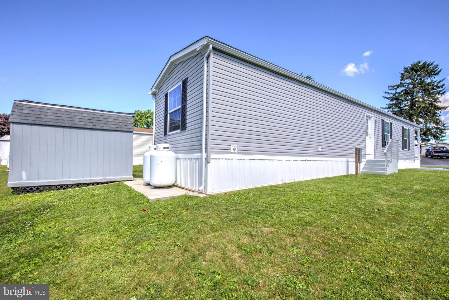 75 Lobin Rd Property Photo 20