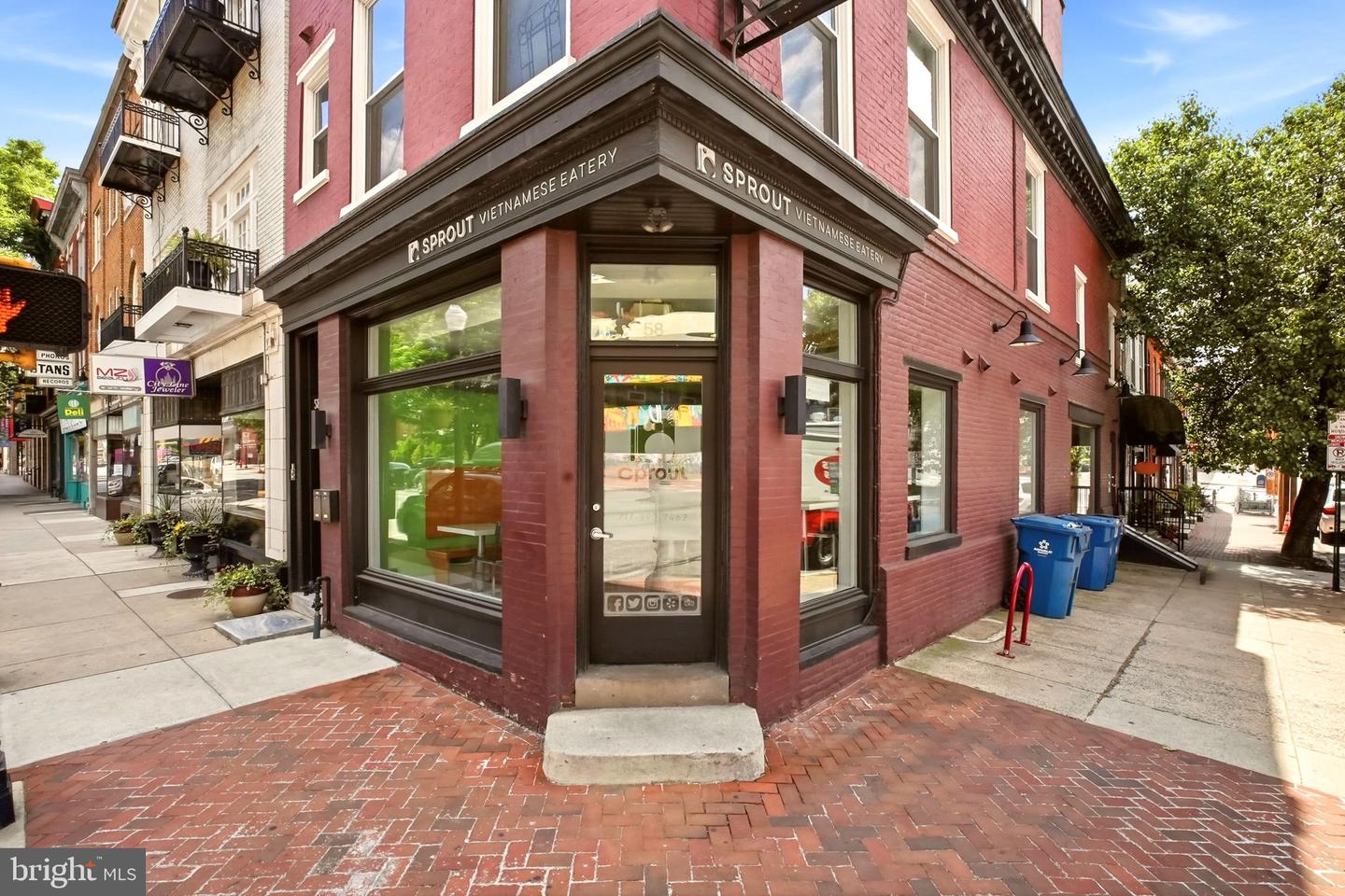 58 N PRINCE ST Property Photo 1