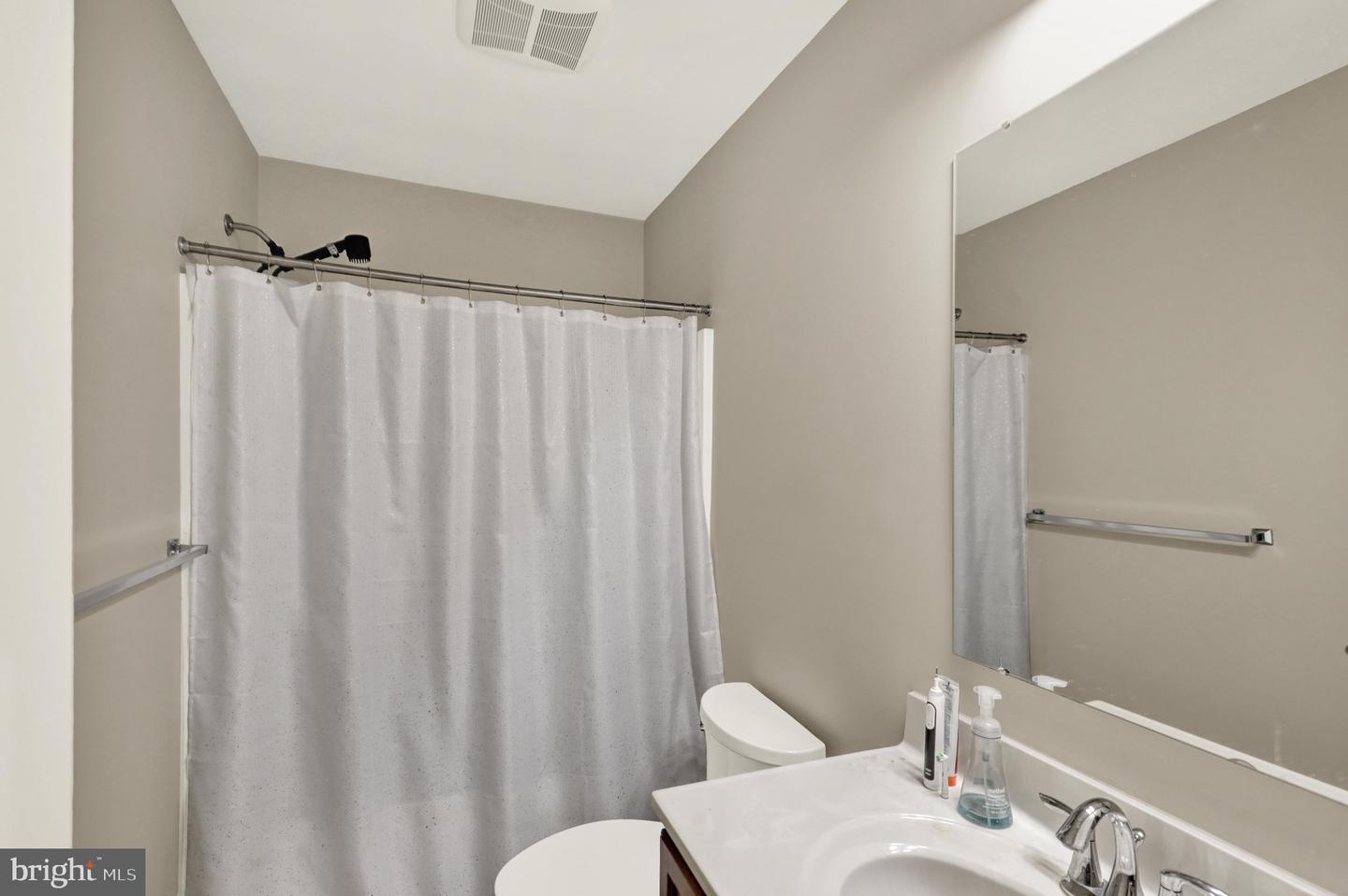 2 Rollingview Ln Property Photo 19