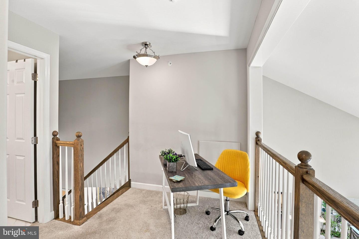 137 Goldenfield Dr Property Photo 32