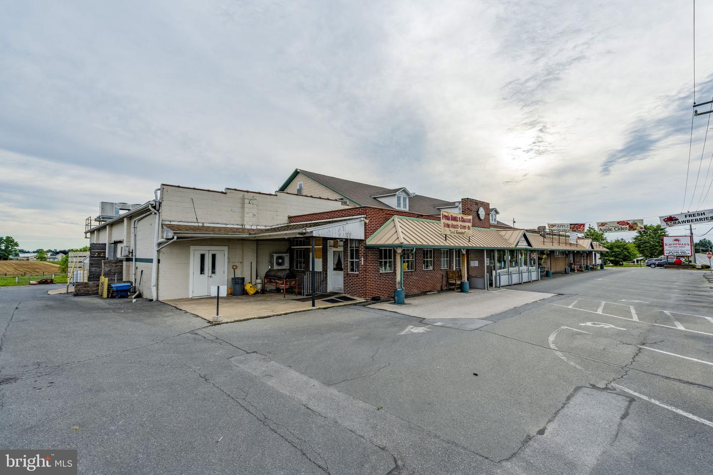 3093 & 3097 Old Philadelphia Pike Property Photo 9