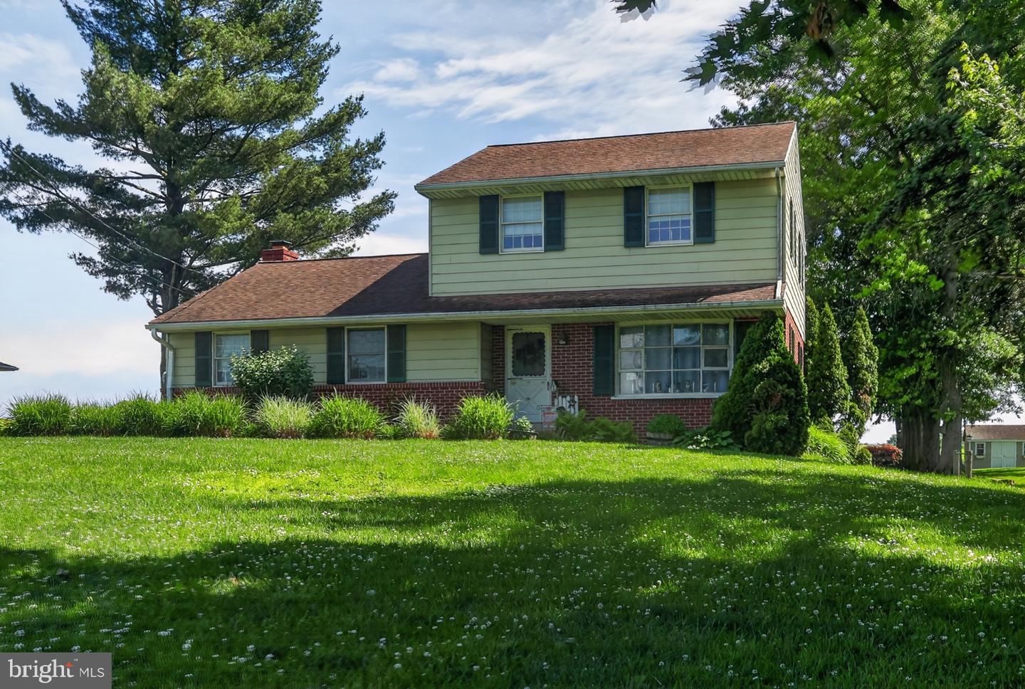 1106 Village Rd Property Photo 1