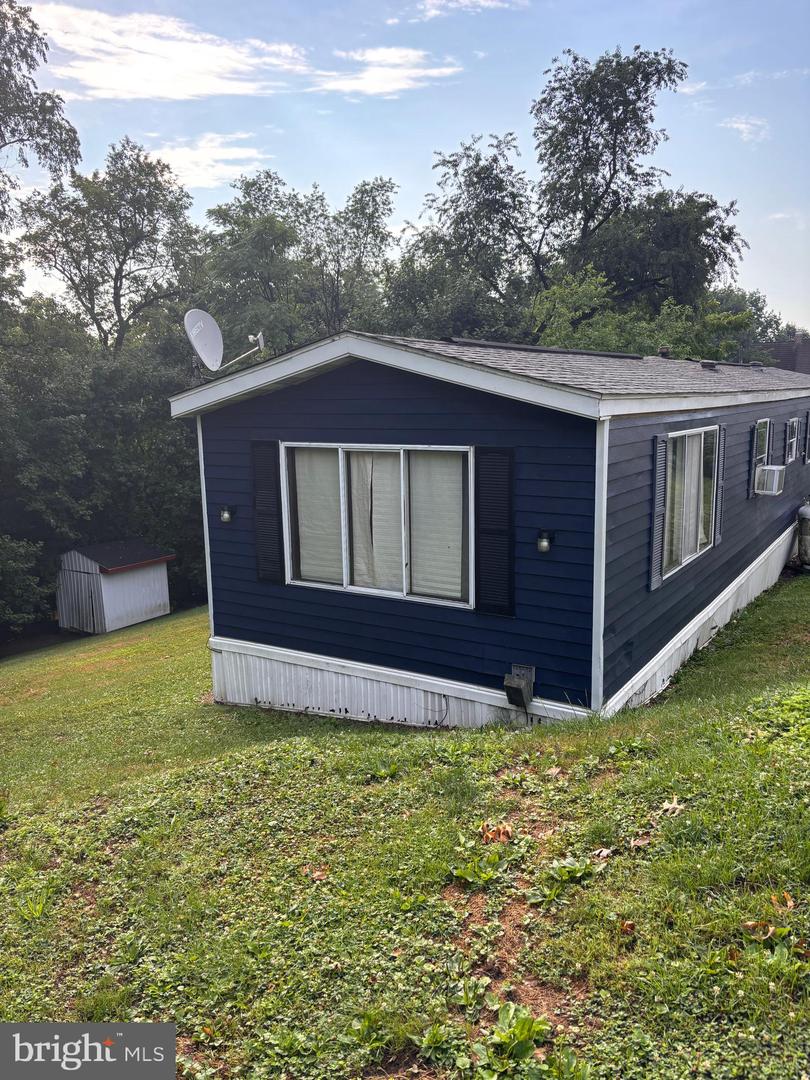 8 E Pearl Dr Property Photo 1