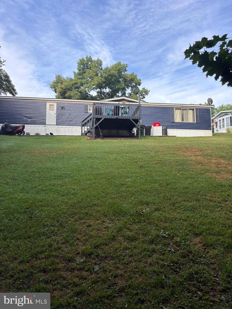 8 E Pearl Dr Property Photo 2