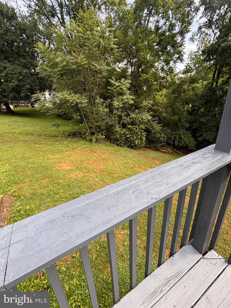 8 E Pearl Dr Property Photo 5
