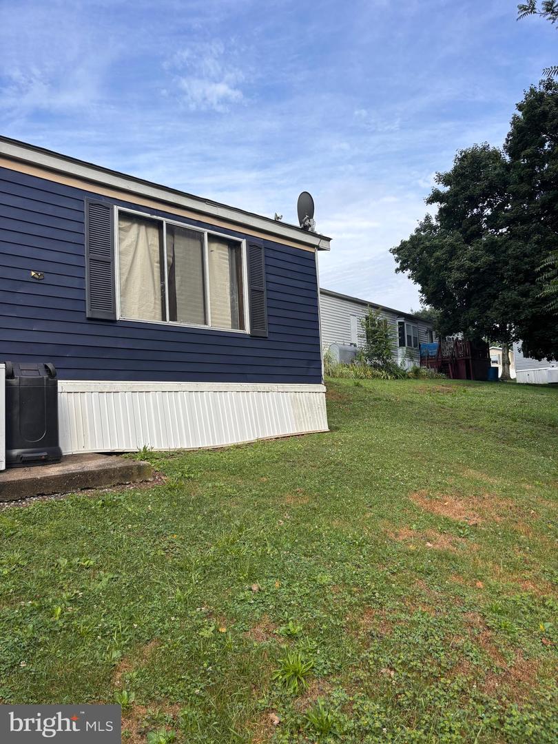 8 E Pearl Dr Property Photo 17