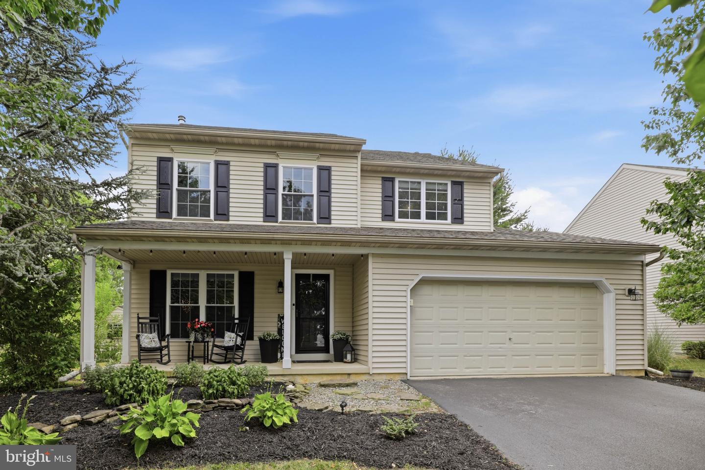 230 CAMBRIDGE LN