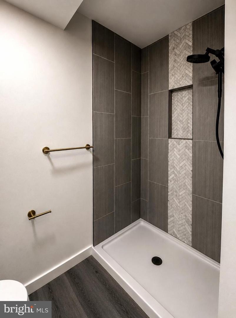 532 North St Property Photo 24