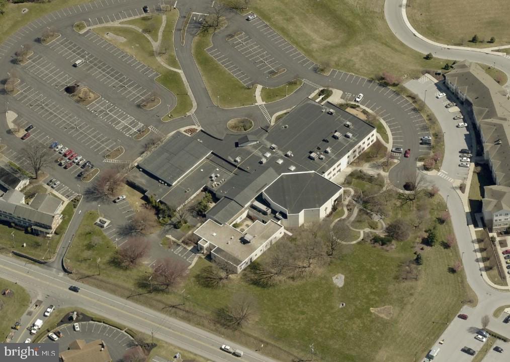 500 E ROSEVILLE RD #SOUTH WING Property Photo 1