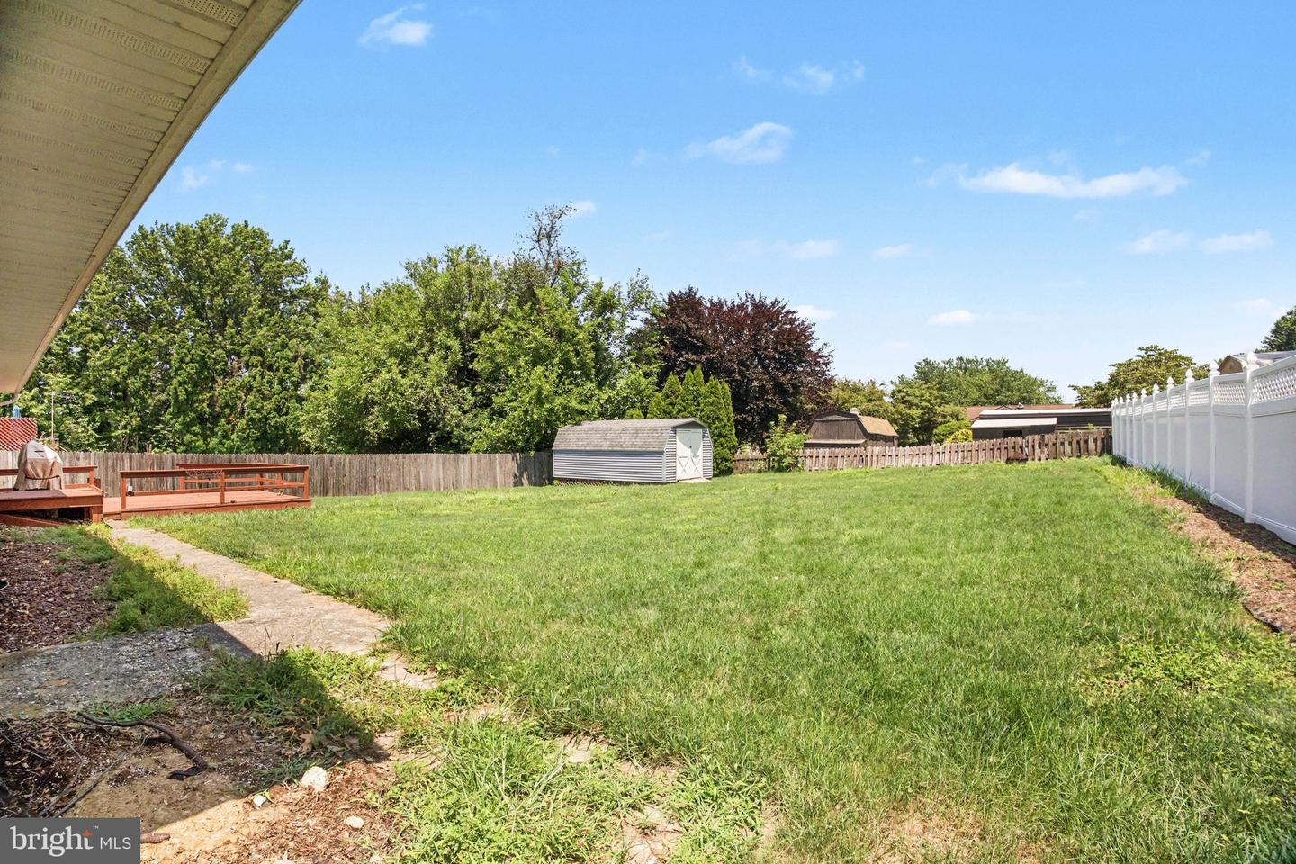 203 Whittier Ln Property Photo 24