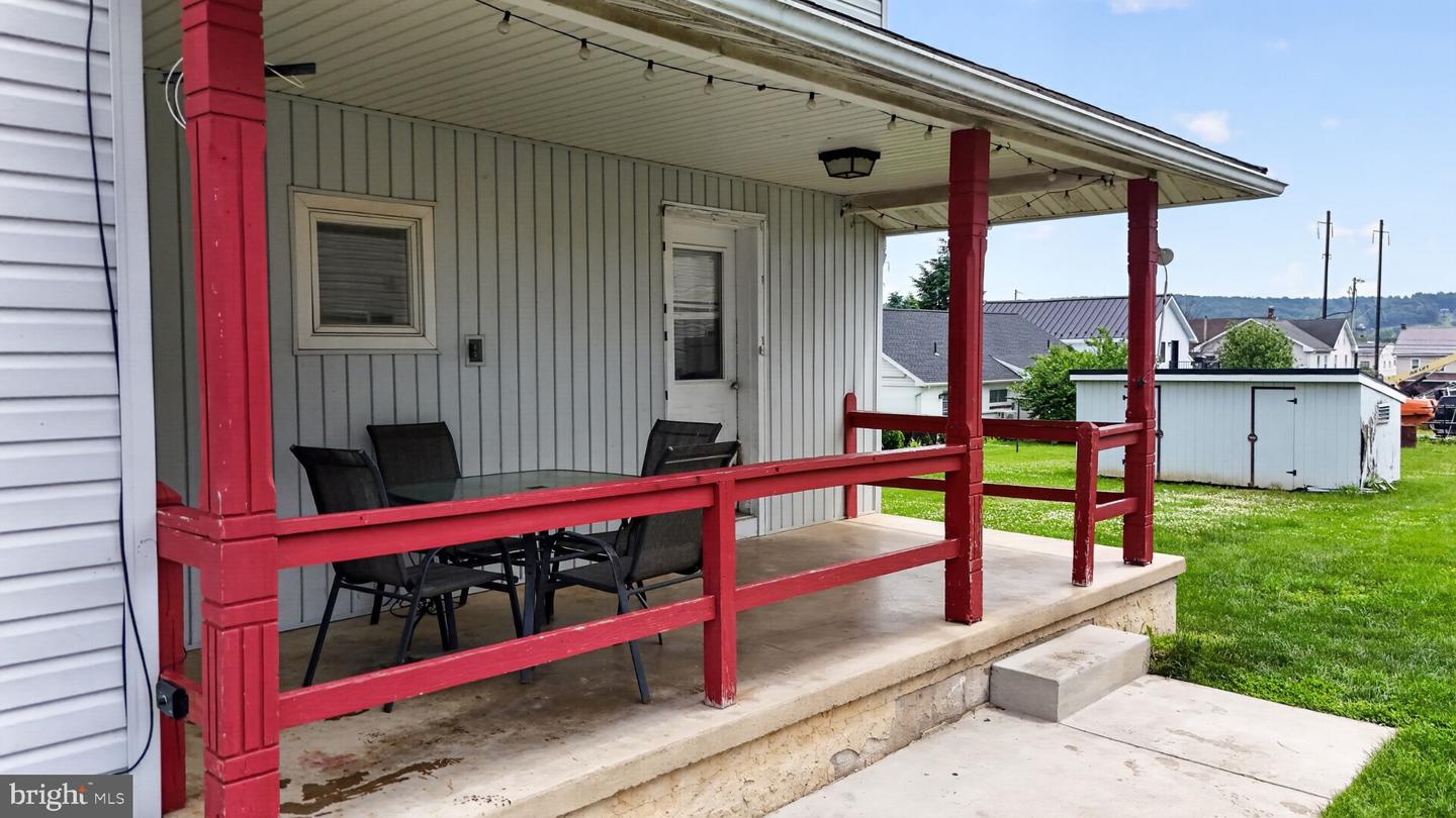 14 N Kinzer Rd Property Photo 18