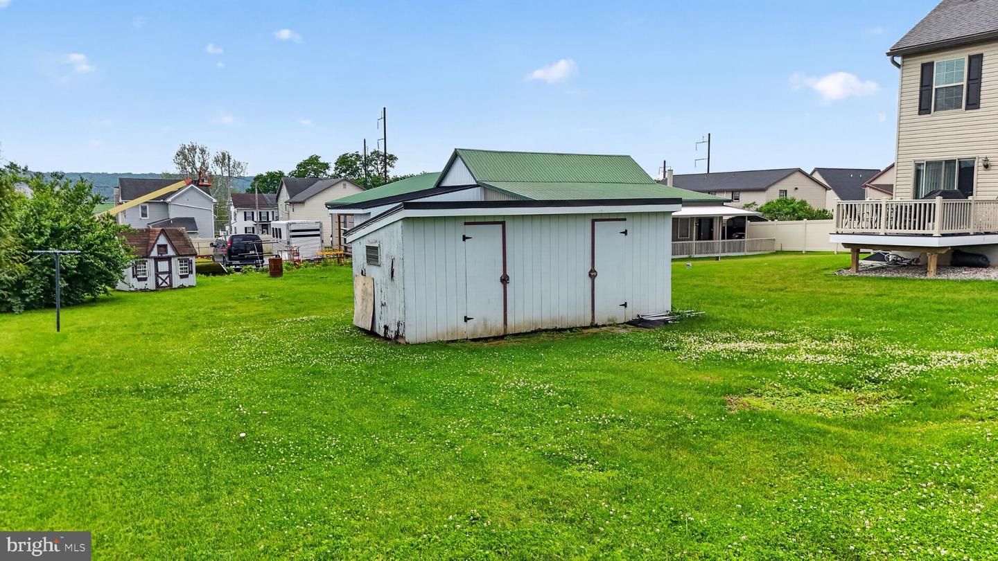 14 N Kinzer Rd Property Photo 33
