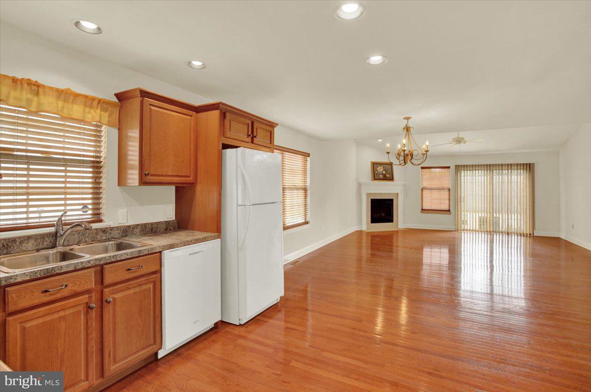 103 Goldenfield Dr Property Photo 9