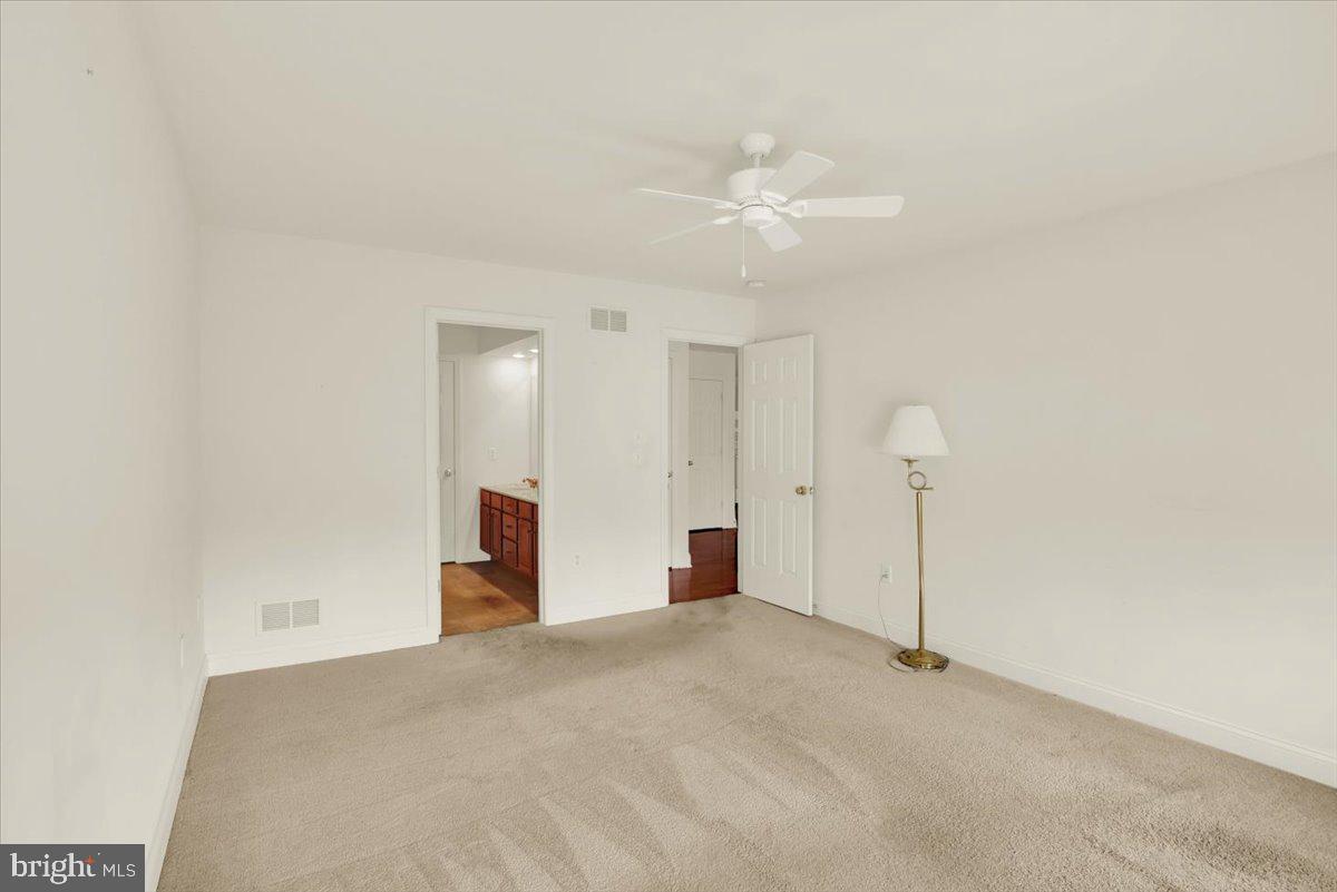 103 Goldenfield Dr Property Photo 12