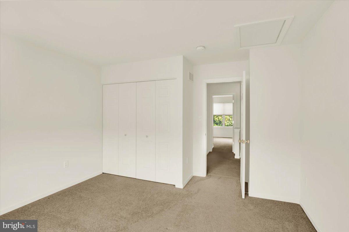 103 Goldenfield Dr Property Photo 19