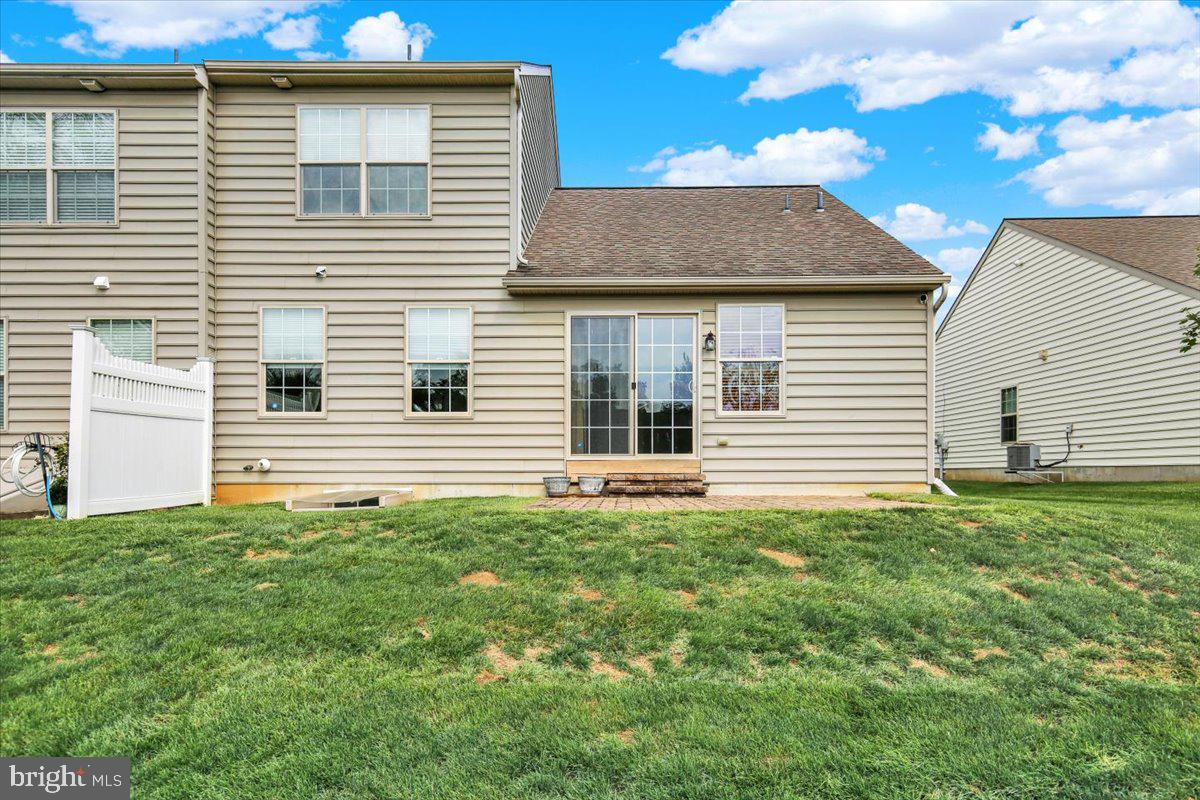 103 Goldenfield Dr Property Photo 25