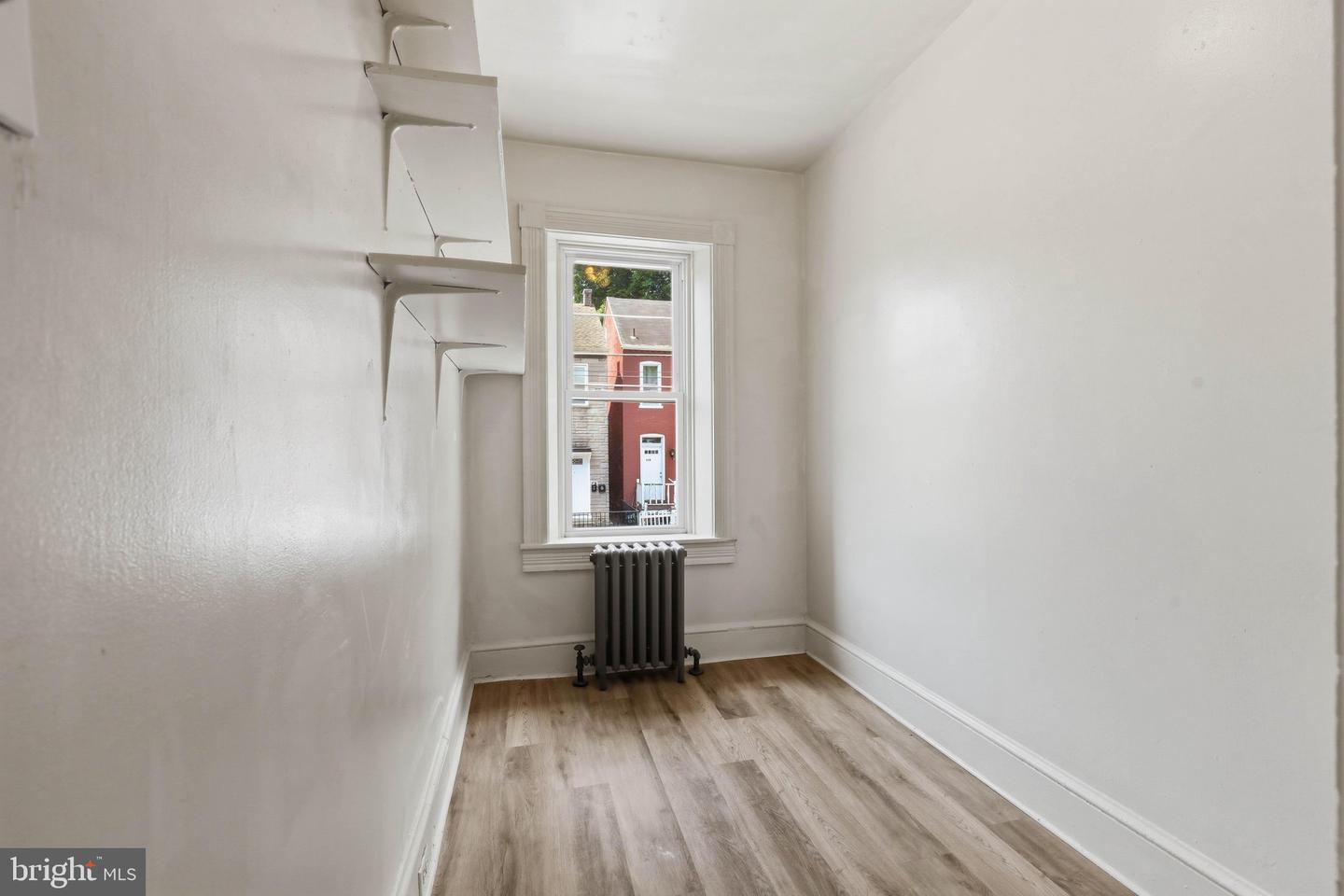 121 Laurel St Property Photo 19