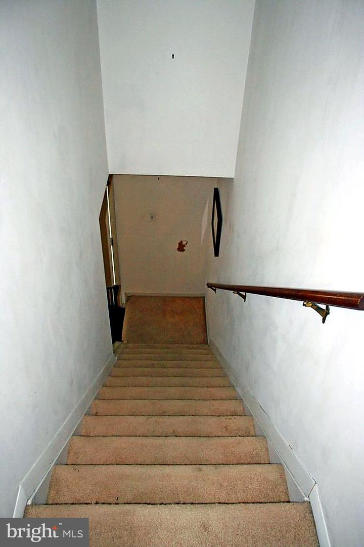 914 W Fairway Dr Property Photo 14