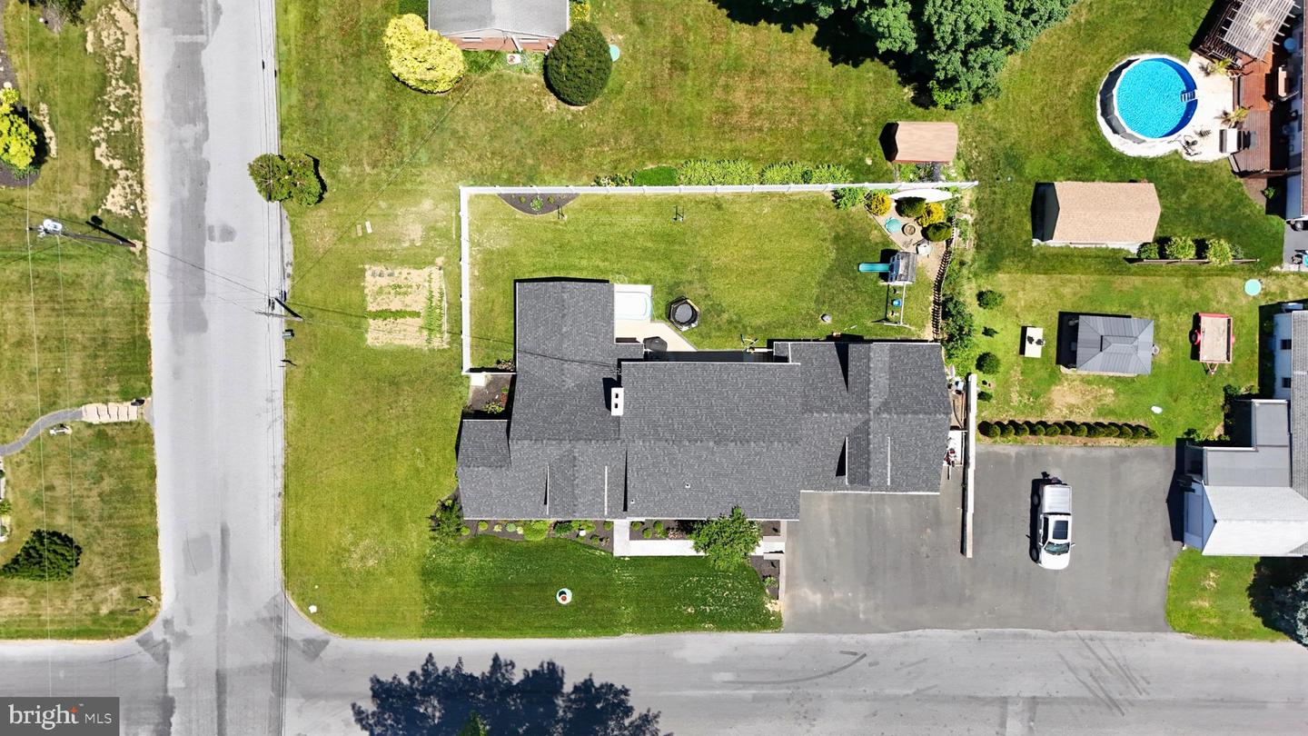 111 Water St Property Photo 6