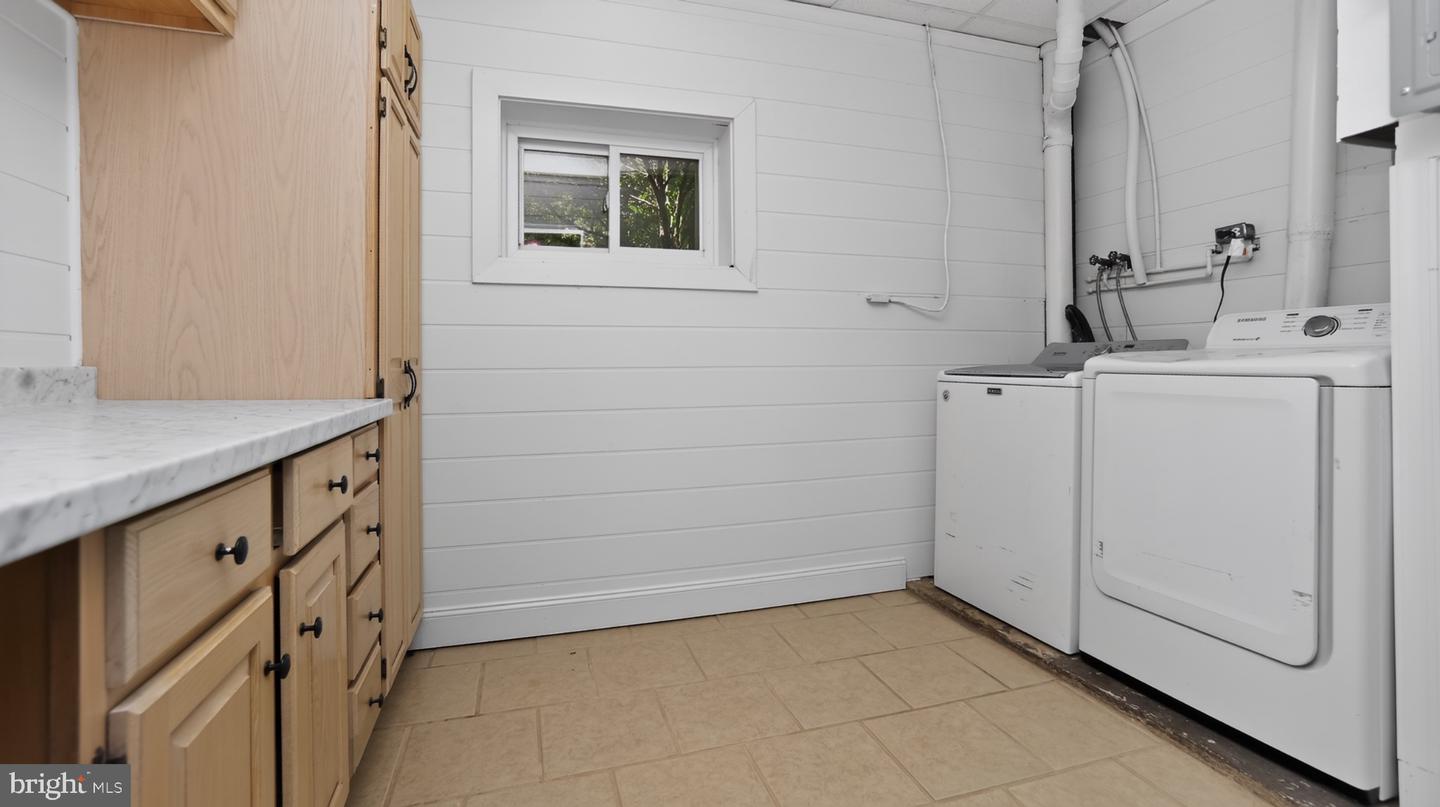 111 Water St Property Photo 34