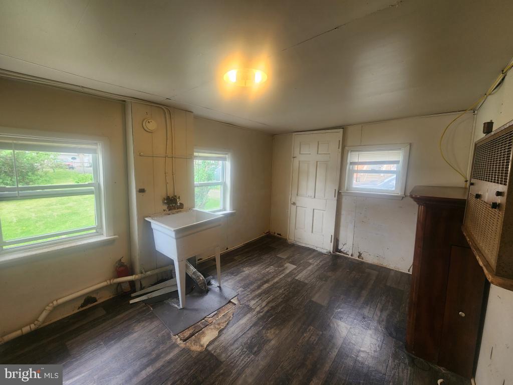 3143 Lincoln Hwy E Property Photo 36
