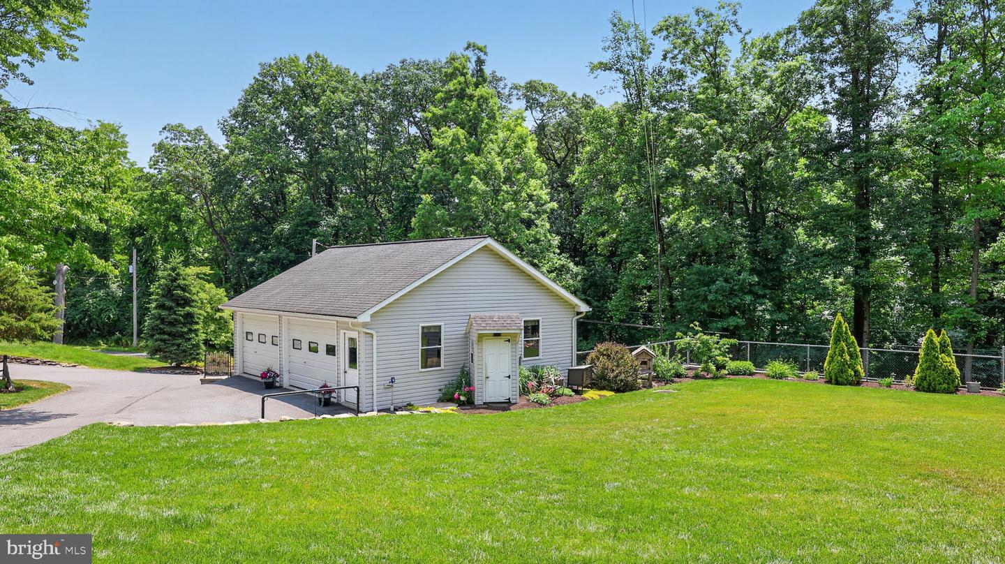 257 Hill Rd Property Photo 49