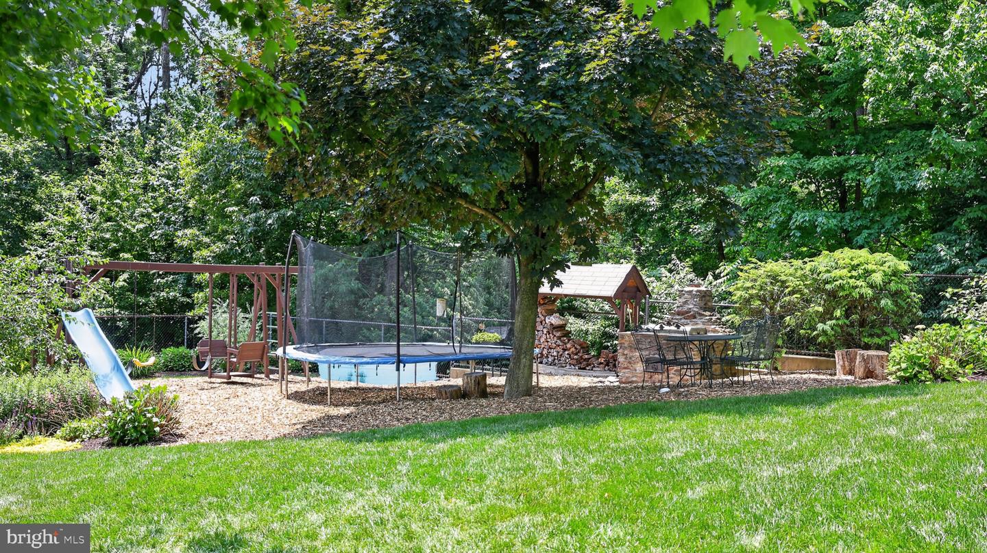 257 Hill Rd Property Photo 51