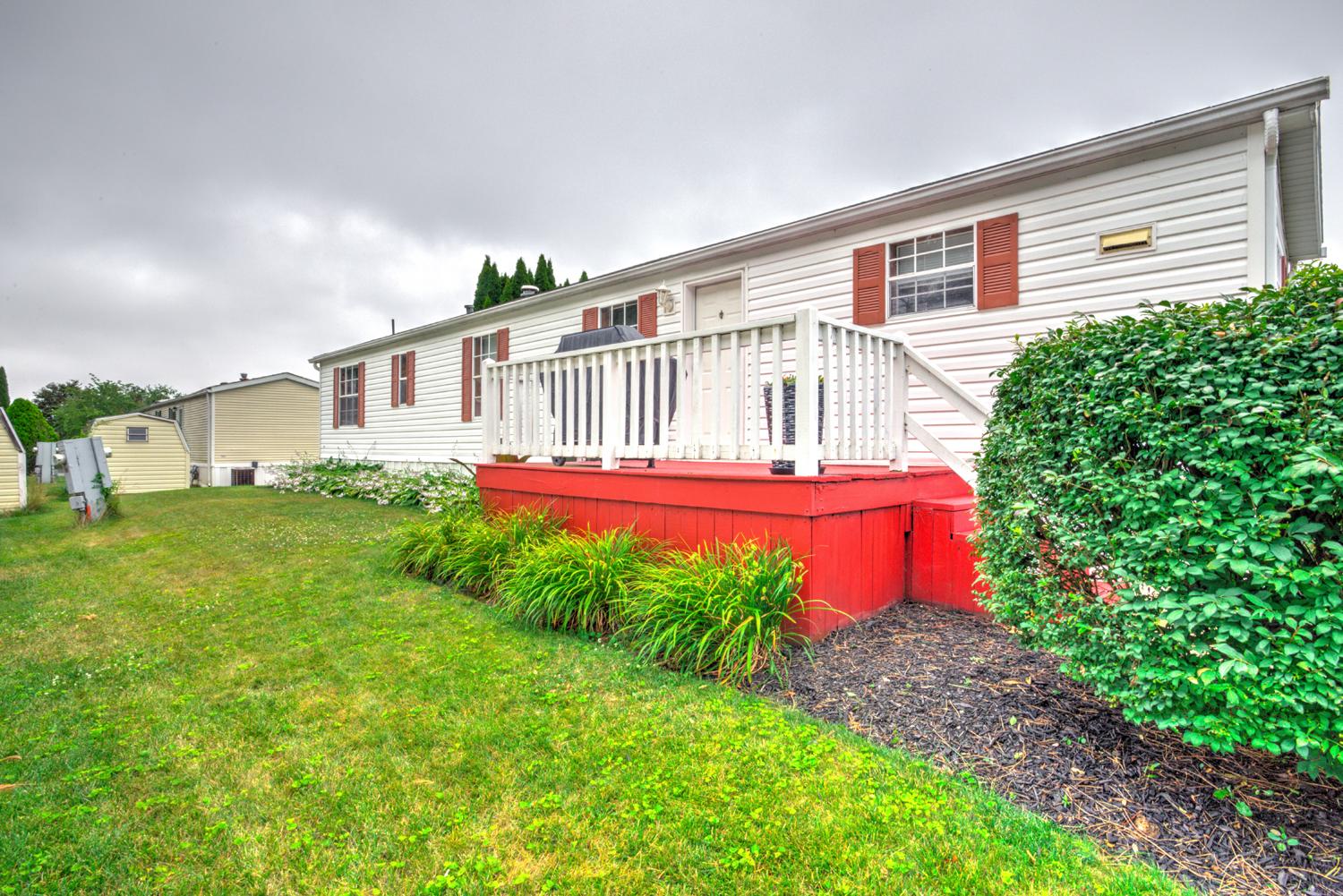 206 Saddleford Ct N Property Photo 1