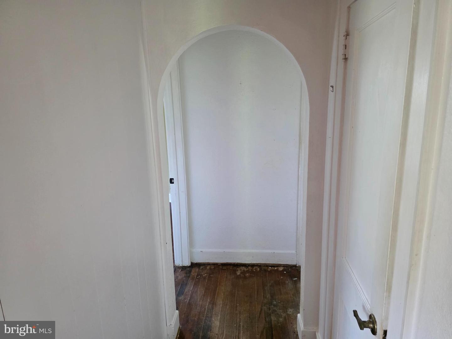 317 E Washington St Property Photo 9