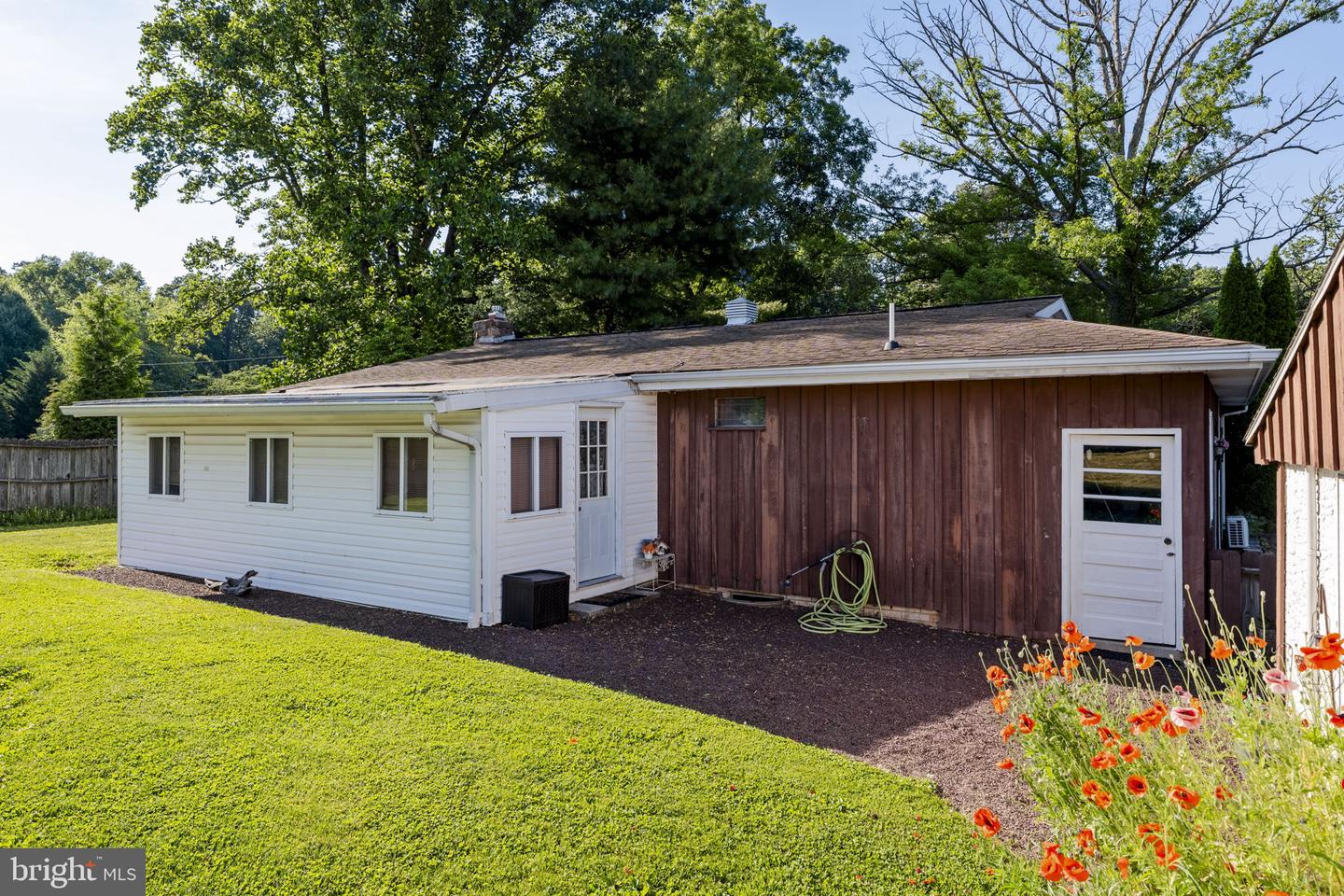 225 Hartings Park Rd Property Photo 12