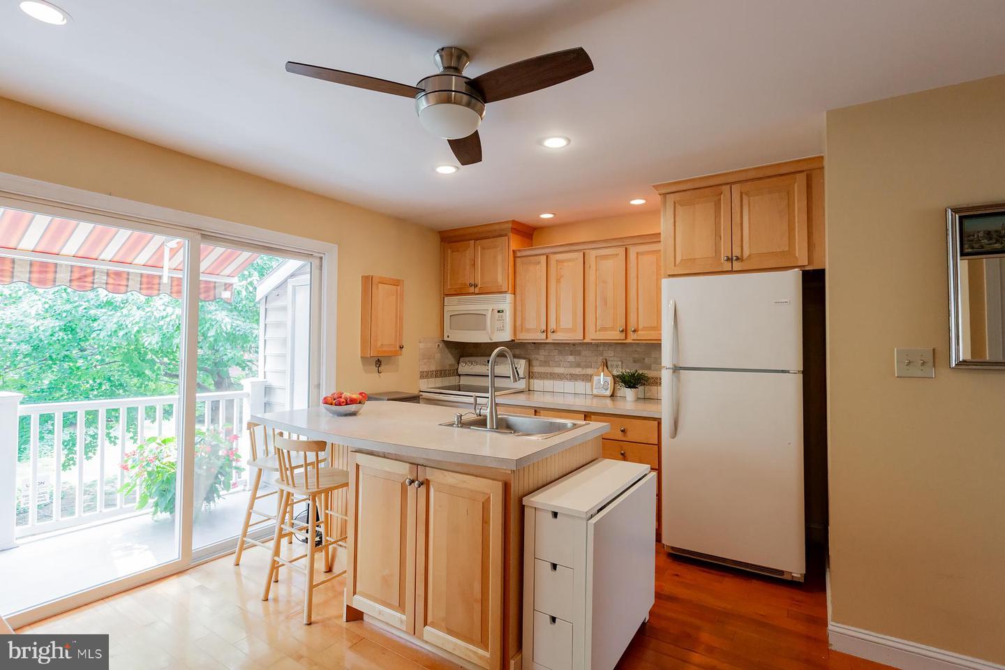 359 N Arch St Property Photo 16