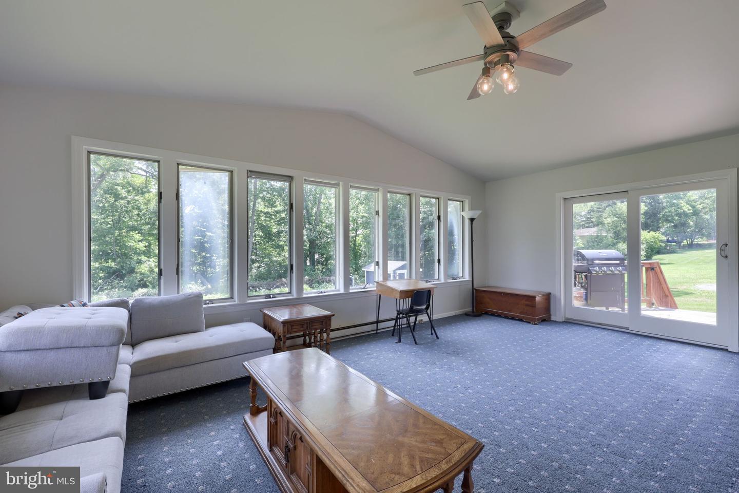 3356 Turnpike Rd Property Photo 14