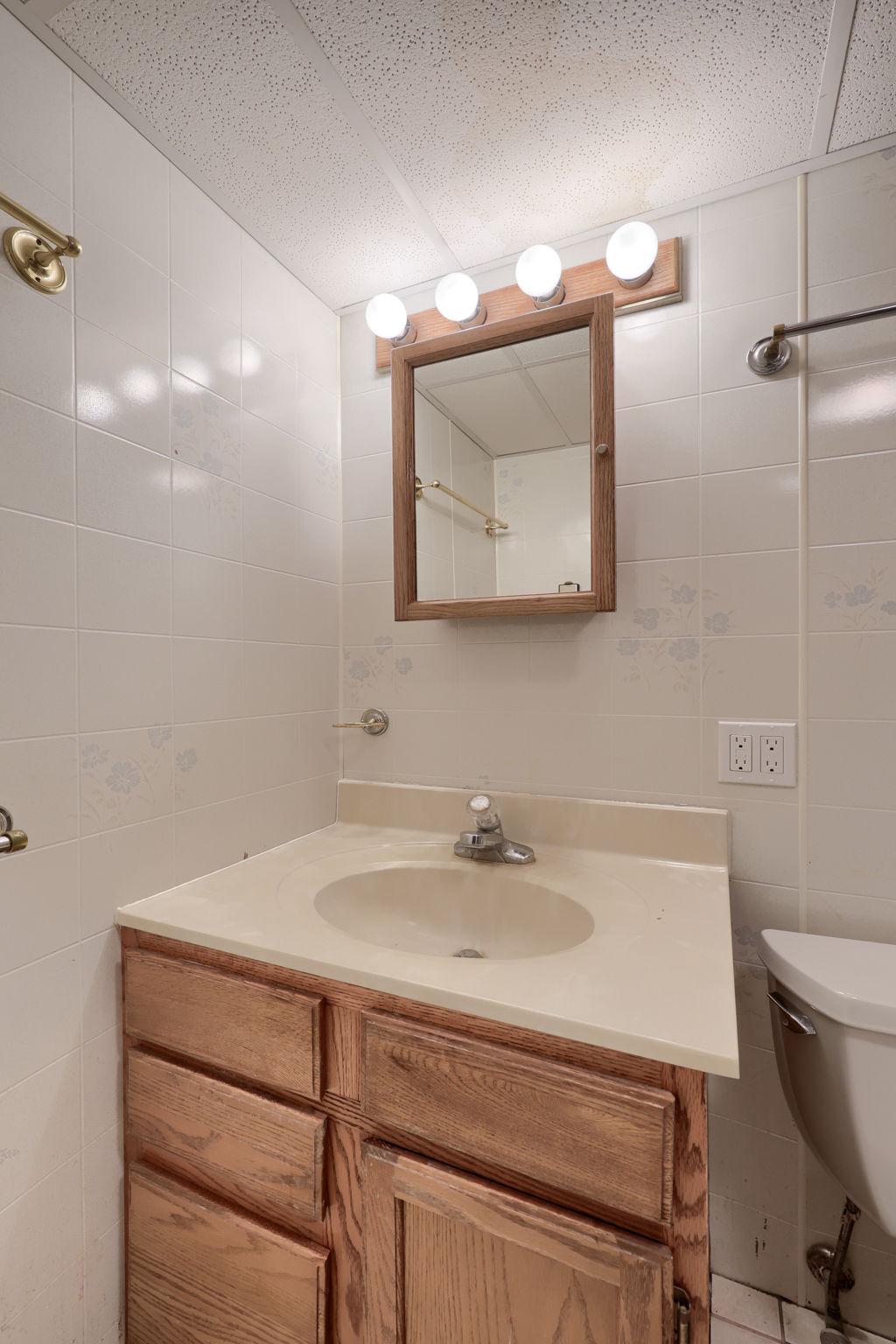 3356 Turnpike Rd Property Photo 36