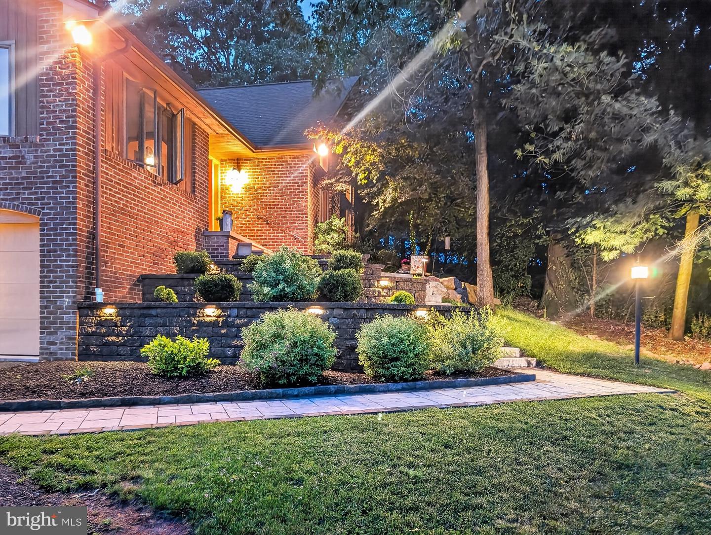2571 Valley View Rd Property Photo 6