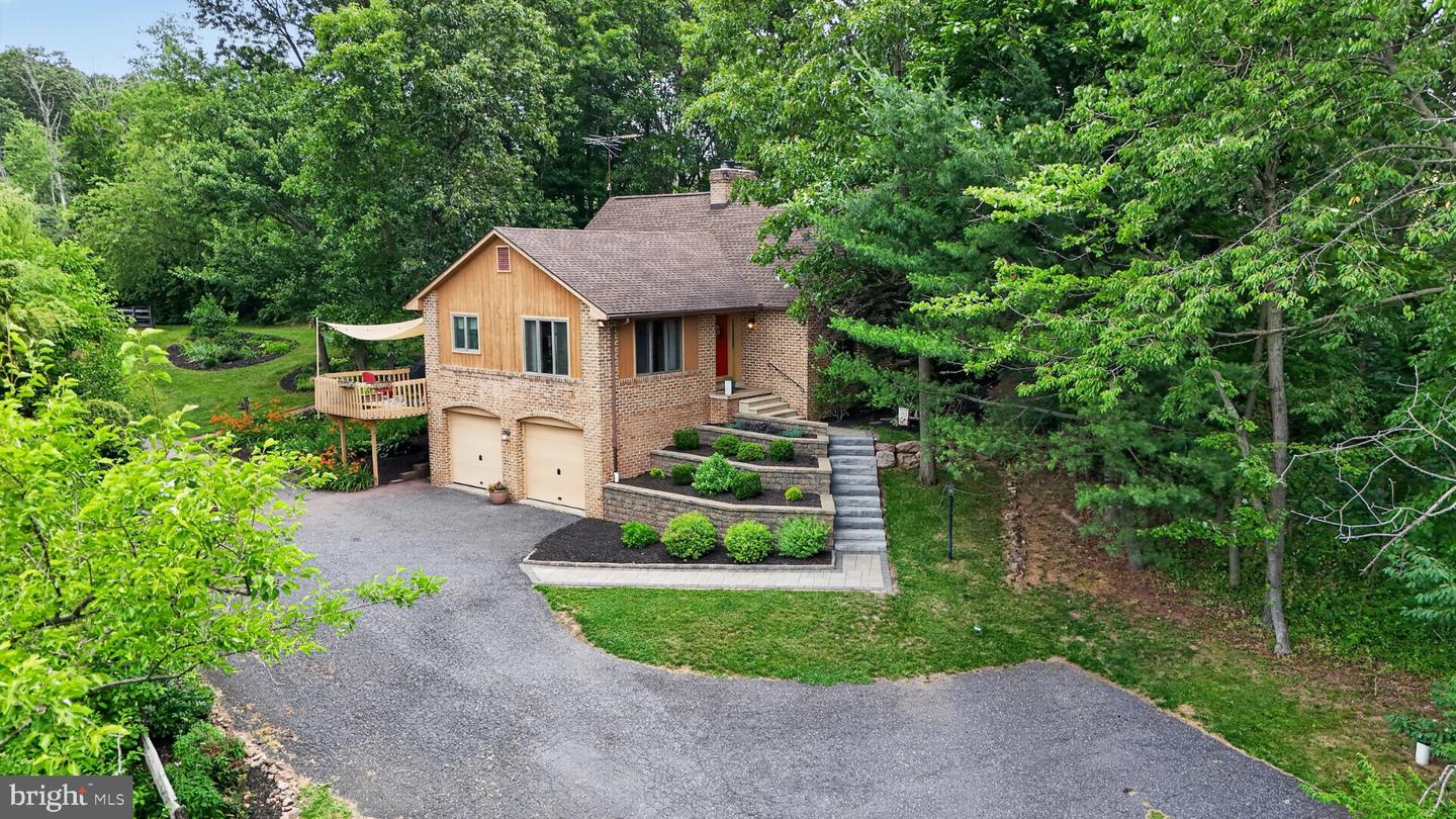 2571 Valley View Rd Property Photo 8